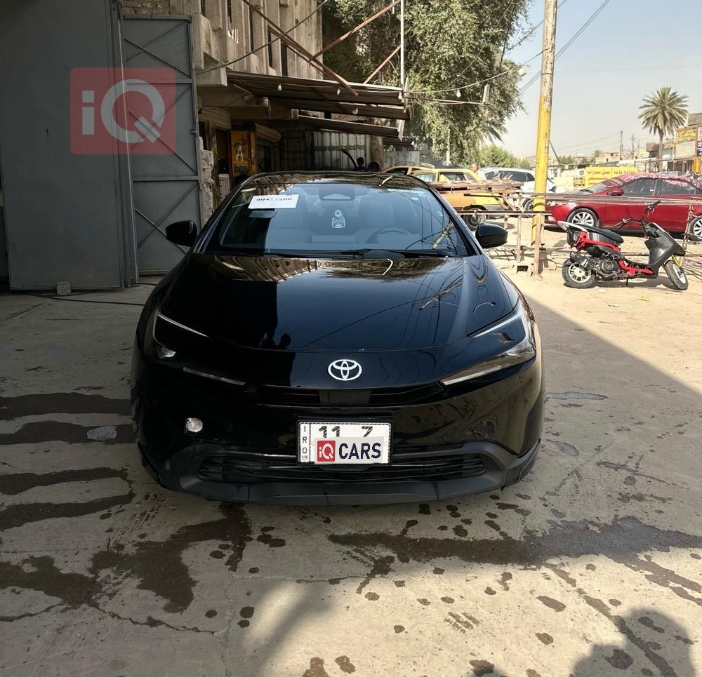 تويوتا بريوس